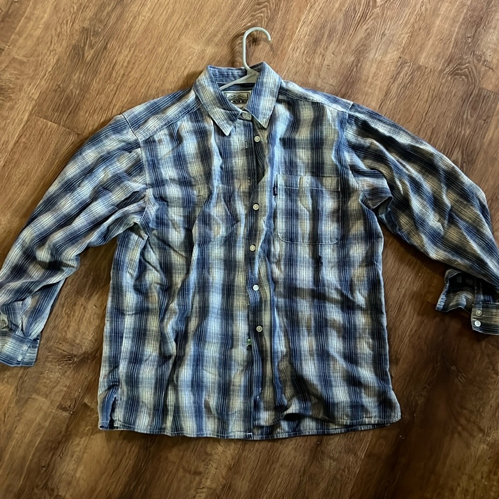 Levi’s vintage button down no stains